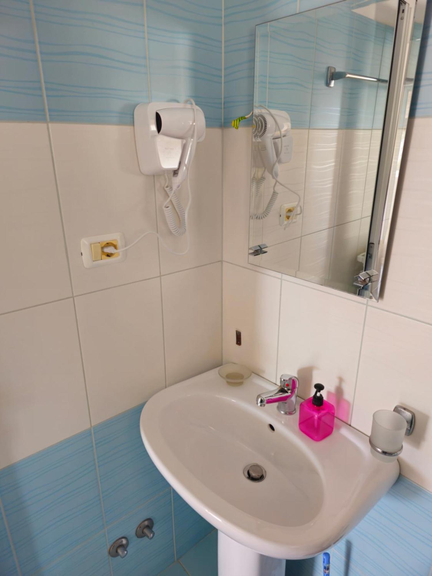 Villa Roku Ksamil Ngoại thất bức ảnh